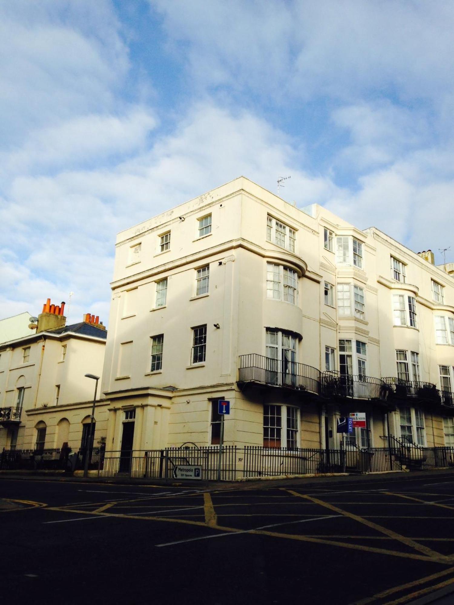 Two Top Central Beach Studios - Also Separate Spa Cabin And Watersports Hove Esterno foto